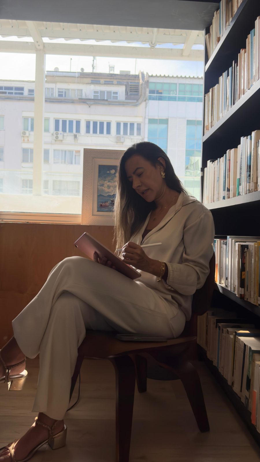 Pesquisa documental na biblioteca